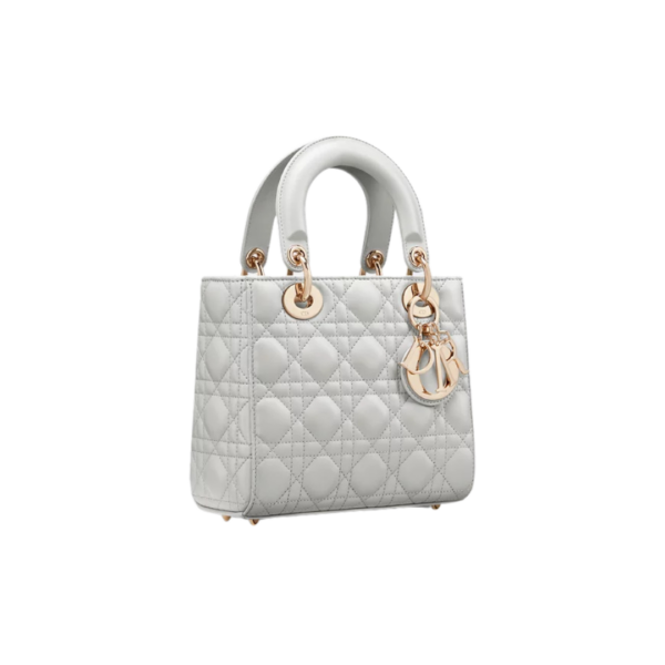Wolkengrijs lamsleer met Cannage-motief 20cm