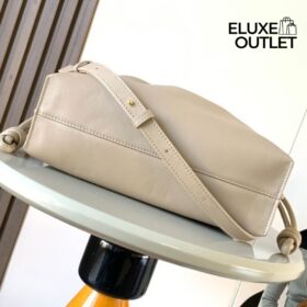 Clutch aus Nappa-Kalbsleder Sand 24.5cm