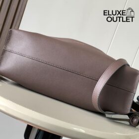 Clutch aus Nappa-Kalbsleder Schokolade 24.5cm