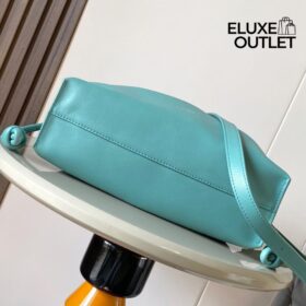 Clutch aus Nappa-Kalbsleder Water 24.5cm