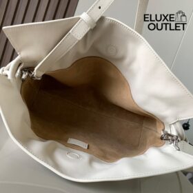 Clutch aus Nappa-Kalbsleder Meersalz 24.5cm