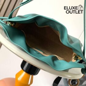 Clutch aus Nappa-Kalbsleder in Vetiver 24.5cm