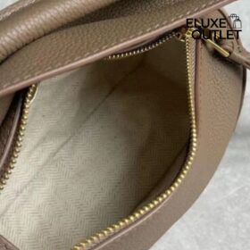 Tasche aus klassischem Kalbsleder in Dunkel-Khaki-Grün 12.5cm