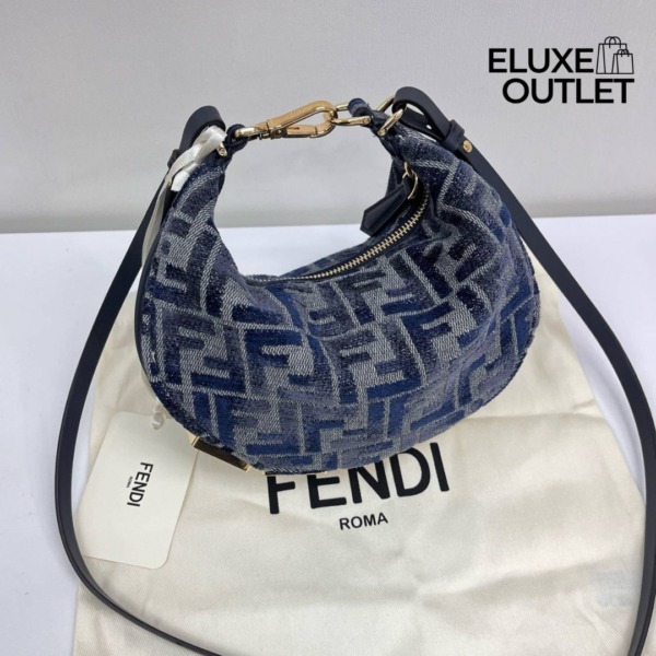 Mini Tasche aus blauer Chenille 13cm