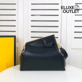 Tasche aus schwarzem Leder  20cm
