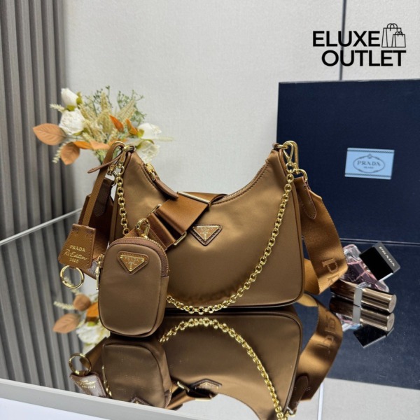 Re-Nylon-Tasche in Brandy 18cm