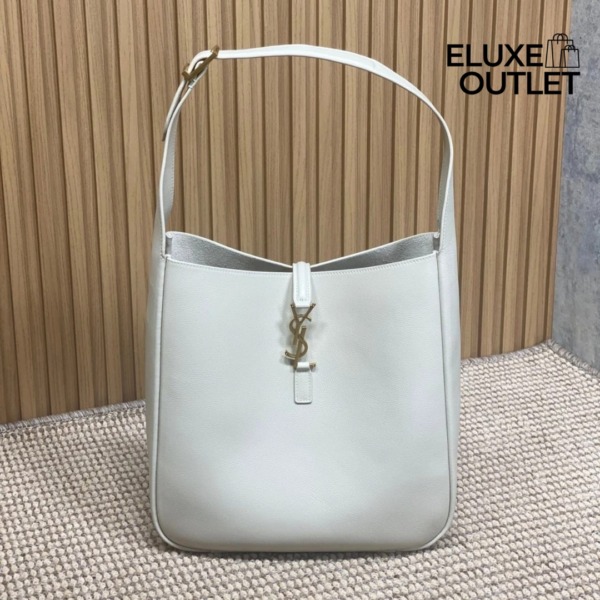 Le 5 à 7 Supple Large aus genarbtem Leder 30cm