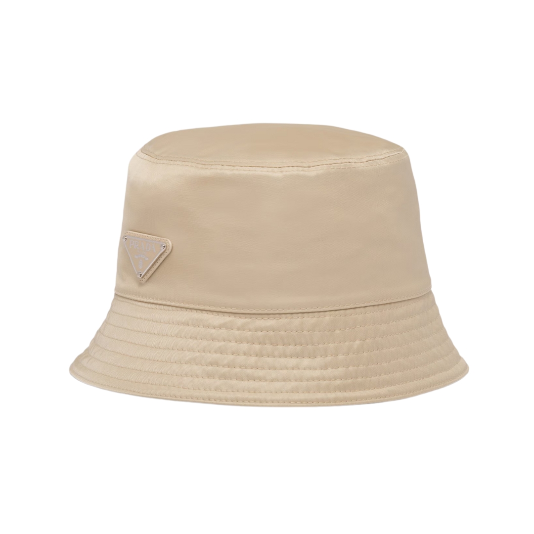 Bucket-Hut in Wüstenbeige