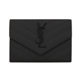 Cassandre Matelassé kleine Umschlag-Geldbörse aus Grain de Poudre Leder 13.5cm