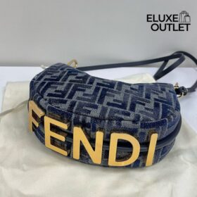 Mini Tasche aus blauer Chenille 13cm