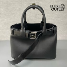 Buckle kleine Lederhandtasche mit Gürtel 23cm