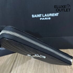 Cassandre matelassierte Zip-Around-Brieftasche aus Grain de Poudre-Leder 19cm