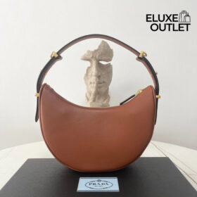 Arqué kleine Lederschultertasche 18.5cm