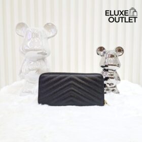cassandre matelassé zip around wallet in grain de poudre leather 19cm