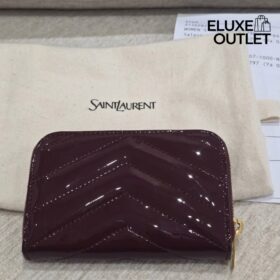 Cassandre matelassierte Brieftasche aus Lackleder 11cm