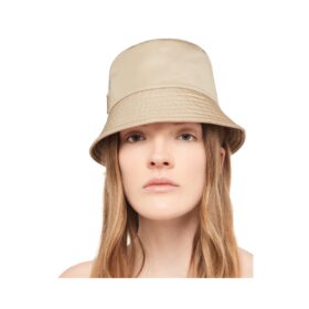 Bucket-Hut in Wüstenbeige