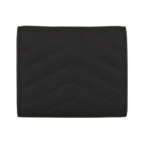 Cassandre Matelassé kompakte Drei-Falt-Geldbörse aus Grain de Poudre-Leder 10.5cm
