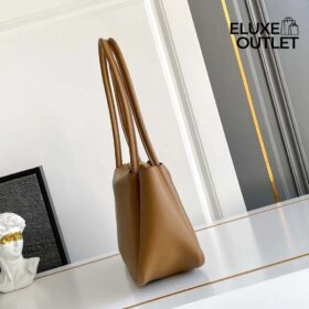 Lederschultertasche in Karamell 16cm