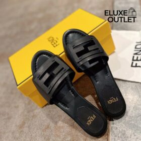 Flip-Flops aus schwarzem Leder