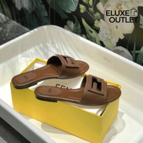 Flip-Flops aus braunem Leder