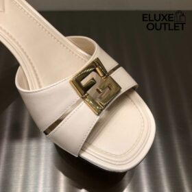 Sandalen aus weißem Leder mit mittelhohem Absatz 5.5cm