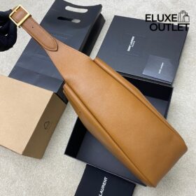 Le 5 à 7 Supple Large aus genarbtem Leder 30cm