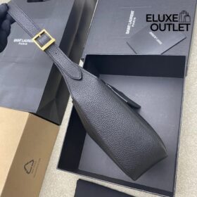Le 5 à 7 Supple Baby aus genarbtem Leder 15cm