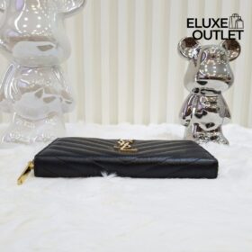 cassandre matelassé zip around wallet in grain de poudre leather 19cm