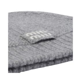 Strickmütze Grau