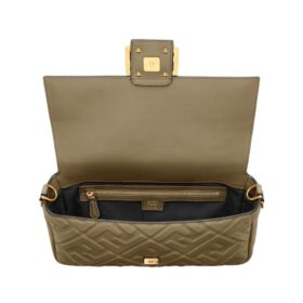 Ledertasche aus grünem Nappaleder 15cm