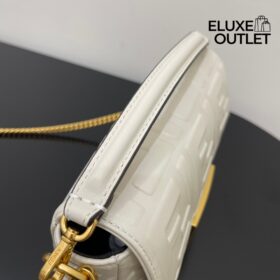 Weiße Nappaleder-Tasche mit FF-Muster 13cm