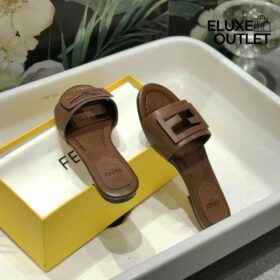 Flip-Flops aus braunem Leder
