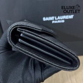 Cassandre matelassierte große Klappenbrieftasche aus Grain de Poudre Leder 19cm