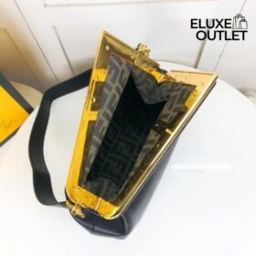 Tasche aus schwarzem Leder  20cm