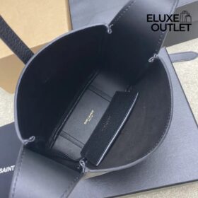 Le 5 à 7 Supple Baby aus genarbtem Leder 15cm