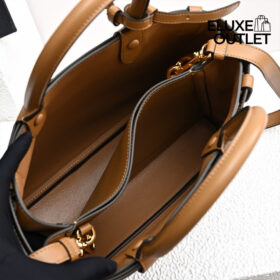 Buckle kleine Lederhandtasche Karamell 23cm