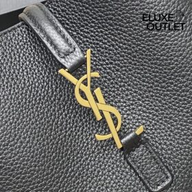 Le 5 à 7 Supple Baby aus genarbtem Leder 15cm