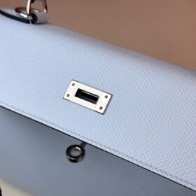 Kelly Epsom 25 Hellblau