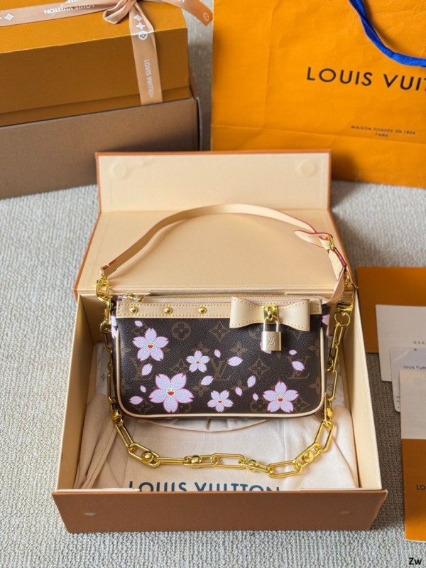 LV x TM Pochette Accessoires 20 cm