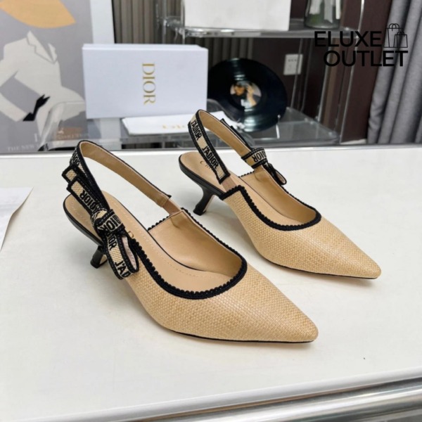 Slingback Pumps Naturfarbener Bast