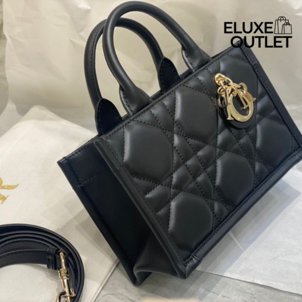 Mini Buchtasche schwarz 21,5 cm
