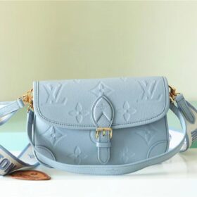 Diane Handtasche Hellblau 24 cm