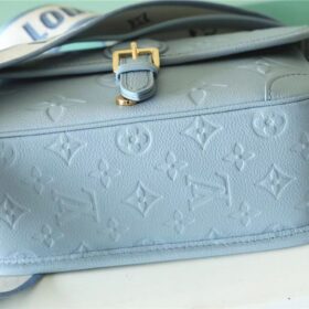 Diane Handtasche Hellblau 24 cm