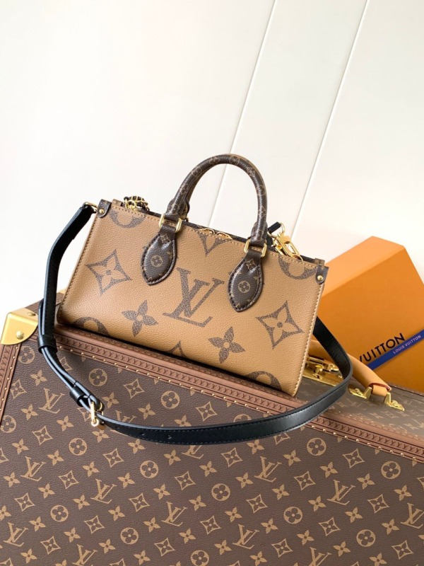 OntheGo East West mit Kette 25cm