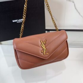 Loulou Mini aus Lammleder in Staubrosa 20cm