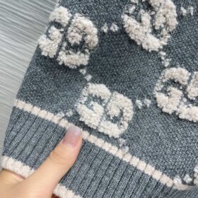 T-Shirt Jacquard Grau