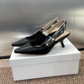 Slingback Pump aus Leder