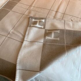 Avalon III Decke Beige/Weiß