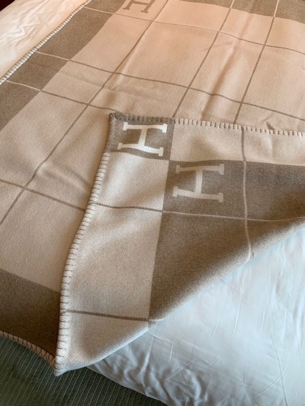 Avalon III Decke Beige/Weiß