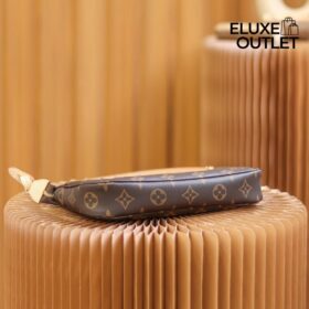 Monogram Pochette Braun 23,5 cm